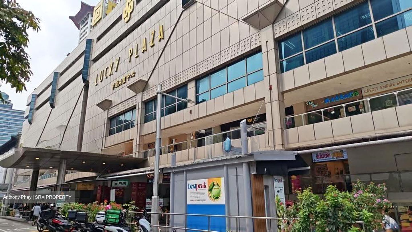 Lucky Plaza (D9), Shop House #638105601